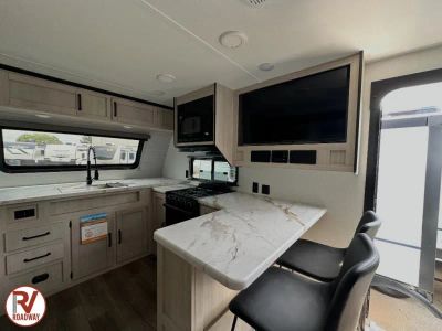 2026 Puma 220FK - Photo 10