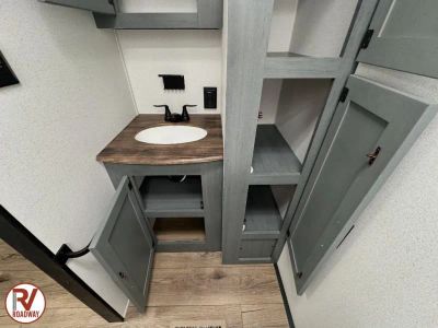 2026 Puma 220FK - Photo 28