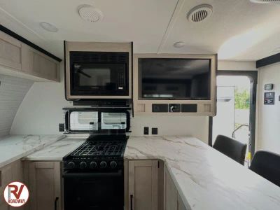 2026 Puma 220FK - Photo 11