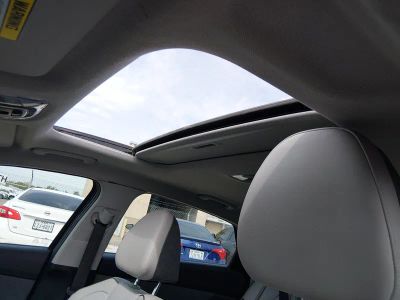 2024 Hyundai Elantra - Photo 24