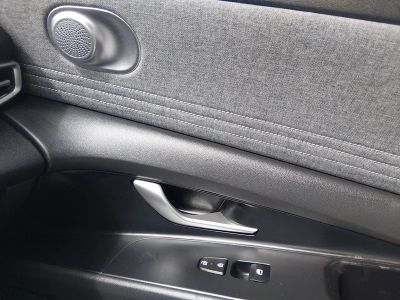 2024 Hyundai Elantra - Photo 21