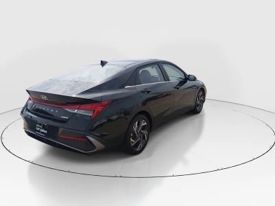 2024 Hyundai Elantra - Photo 7