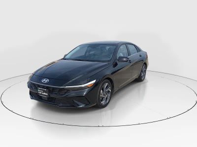 2024 Hyundai Elantra - Photo 3