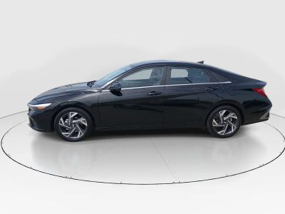2024 Hyundai Elantra - Photo 4