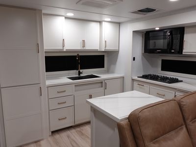 2026 NeXus RV Wraith - Photo 6