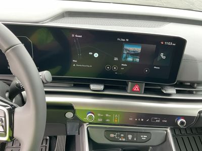 2026 Kia Carnival — photo 11 view