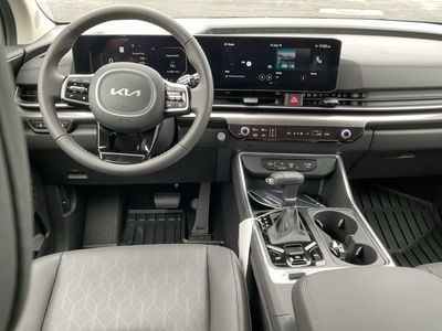 2026 Kia Carnival — photo 12 view