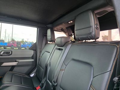 2022 Ford Bronco — photo 17 view