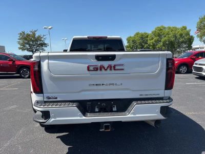 2024 GMC Sierra 3500 HD - Photo 4