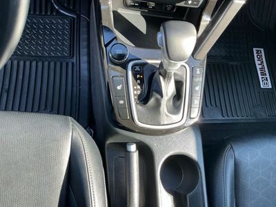 2024 Kia Seltos — photo 12 view