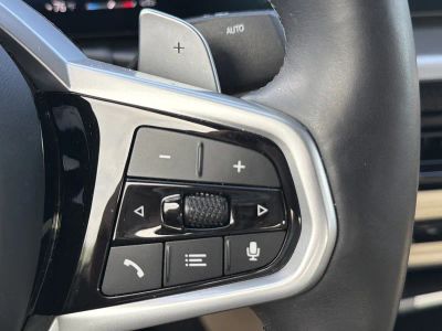 2025 BMW 3 Series — photo 30 view