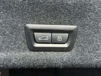 2025 BMW 3 Series — photo 12 view