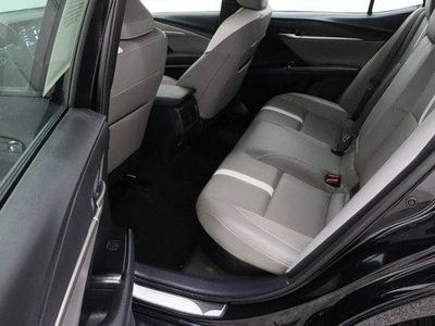 2025 Toyota Camry FWD - Photo 28