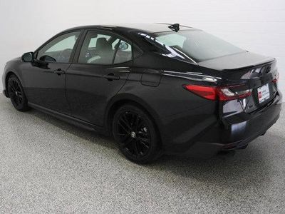 2025 Toyota Camry FWD - Photo 9