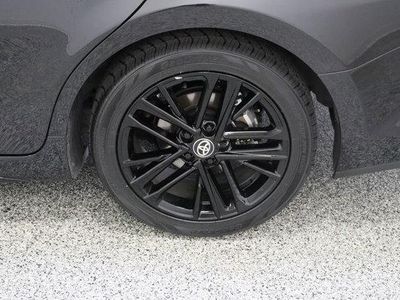 2025 Toyota Camry FWD - Photo 10