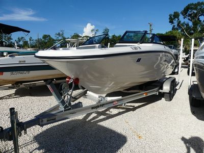 2017 Sea Ray SPX 190 OB - Photo 2