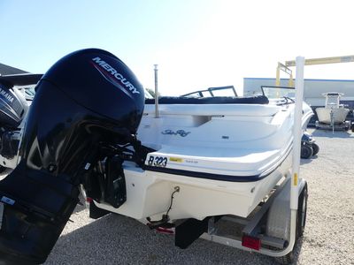 2017 Sea Ray SPX 190 OB - Photo 3