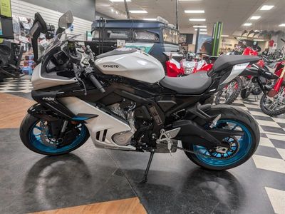2026 CFMOTO 675SS - Photo 7