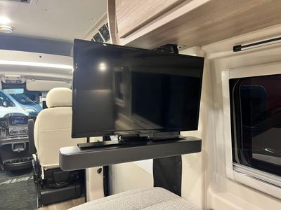 2023 Winnebago TRAVATO - Photo 19