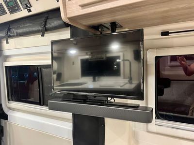 2023 Winnebago TRAVATO - Photo 18