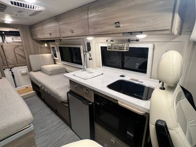 2023 Winnebago TRAVATO - Photo 7
