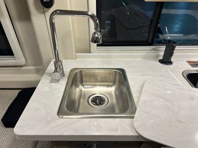 2023 Winnebago TRAVATO - Photo 11