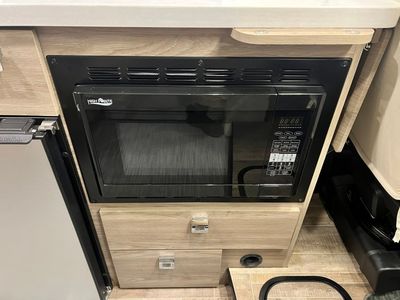2023 Winnebago TRAVATO - Photo 10