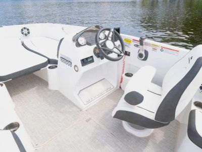 2026 Stingray 182SC - Photo 8