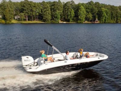 2026 Stingray 182SC - Photo 12