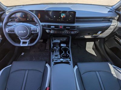 2026 Kia K5 — photo 16 view