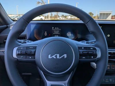 2026 Kia K5 — photo 28 view