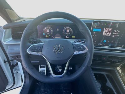 2026 Volkswagen Tiguan — photo 10 view