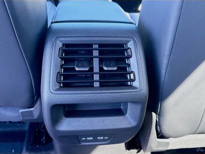 2026 Volkswagen Tiguan — photo 19 view