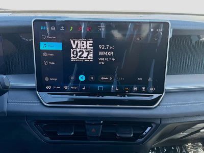 2026 Volkswagen Tiguan — photo 12 view