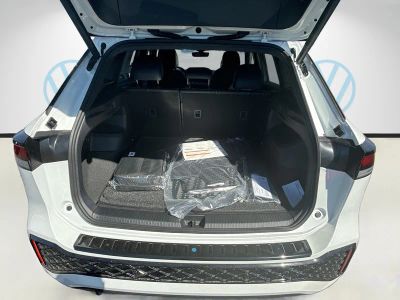 2026 Volkswagen Tiguan — photo 21 view