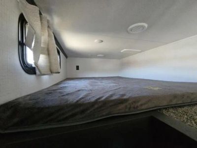 2025 Palomino Columbus - Photo 33