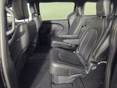 2026 Chrysler Pacifica — photo 19 view