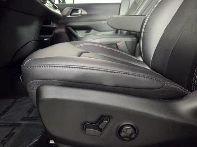 2026 Chrysler Pacifica — photo 11 view