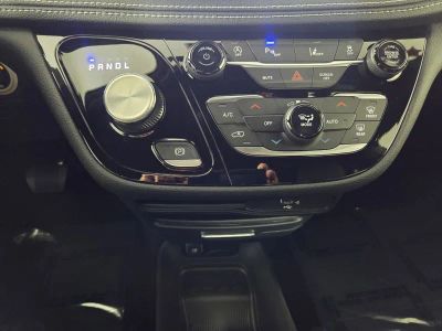 2026 Chrysler Pacifica — photo 13 view