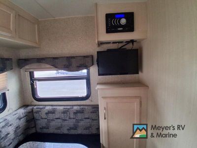 2017 Winnebago Minnie - Photo 14