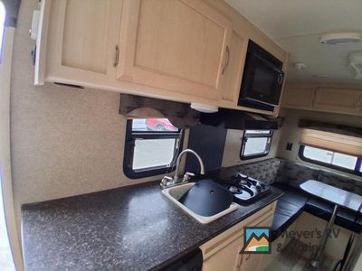 2017 Winnebago Minnie - Photo 10