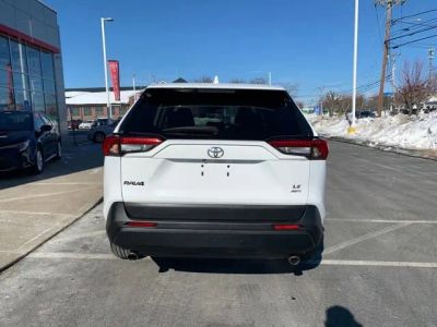2024 Toyota RAV4 LE - Photo 6