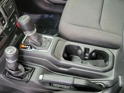 2022 Jeep Wrangler — photo 30 view