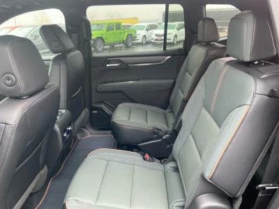 2026 GMC Acadia — photo 17 view
