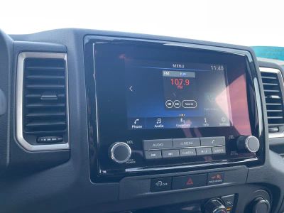2024 Nissan Frontier — photo 12 view