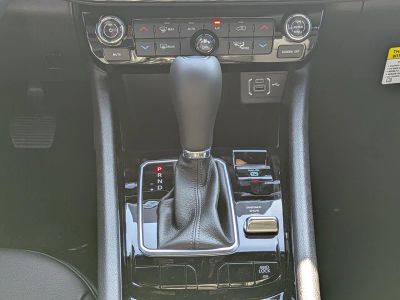 2026 Jeep Compass — photo 17 view
