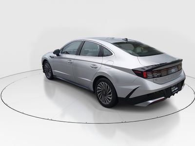 2025 Hyundai Sonata Hybrid - Photo 5