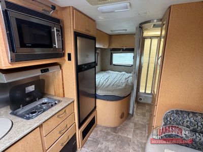 2009 Dutchmen Dorado Sprinter 24SA — photo 12 view