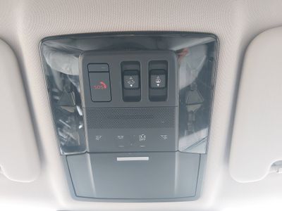 2025 Mitsubishi Outlander — photo 20 view