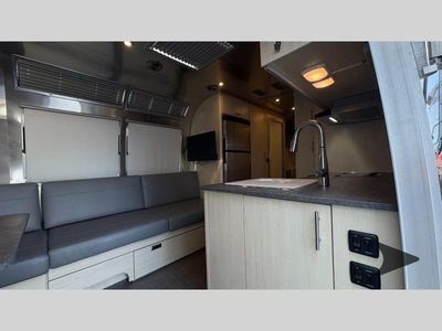 2022 Airstream Flying Cloud - Photo 13